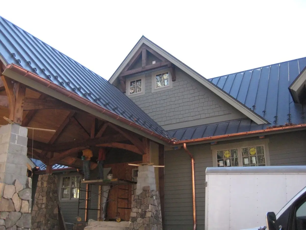 Craftsman Roofing team delivering quality roofing work in Pavia